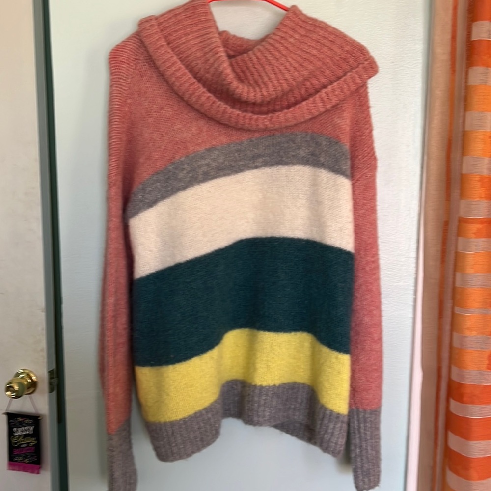 LOFT sweater perfect for spring!